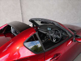 神戸マツダ神戸西インター店は、通常ディーラー+&alpha;の次世代型店舗としてROADSTER EXPERIENCE SPACEの冠を掲げ、「いつでも・誰でも・気軽に会いに行ける」ロードスターUカー専門店。