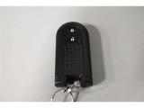 スマートキー!両手に荷物を抱えているときでも、ドアの施錠・解錠が楽々です♪