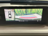 【360&deg;ビューモニター】専用のカメラにより、上から見下ろしたような視点で360度クルマの周囲を確認することができます☆死角部分も確認しやすく、狭い場所での切り返しや駐車もスムーズに行えます。