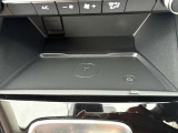 置くだけ充電も標準装備をしております♪