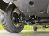 お車を安心してお乗りいただく為には、足回りの定期点検が欠かせません。サービスサポート(有償保証)では無料点検もご提供しており、安心のカーライフをお過ごしいただけるサポート体制が整っています。