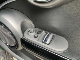 弊社お客様より頂いた下取車やデモカーが在庫の殆どを占めています。車の経歴や整備記録が分かり、ご安心してお車をお選び頂ける正規ディーラーならではのラインナップでございます。
