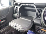 もちろん、自動車保険のお取り扱いも御座います。保険専任のスタッフも在籍しておりますのでお気軽にご相談下さい。
