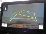 バックガイドモニターで、後方を確認しながら安心して駐車することができます。運転初心者も熟練者も必須の機能ですよ!
