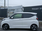 ご購入後のお車の保証は全国の日産販売店で対応できるワイド保証(1年間)又はライト保証(3ヶ月間)が無料付帯されています。走行距離無制限の日産ワイド保証付きだからとても安心。