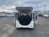 【トランク】余裕を持って荷物を積めます。