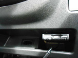 ETCを装備していますので高速道路の料金所をノンストップで通過出来ます。 ETCは使用すると休日割引等のメリットを受ける事が出来ます。