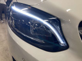認定中古車はお車の経過年数や走行距離により1年もしくは2年間保証を付帯しております。「認定中古車保証」はメーカー保証です。全国のメルセデス正規販売店で保証を受けることができます。