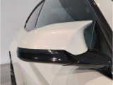 【BMWミラー】視認性の高いスタイリッシュなミラー。自動防眩機能も付いており夜間のドライビングをサポートします。