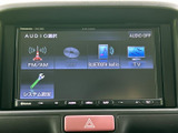 FM・AMやCD、Bluetooth Audio、テレビなど、音楽や映像を楽しむための選択肢が画面にまとまっています。使いたい項目を選びやすく、日常の移動時間を快適に過ごせます。