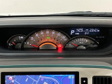 当店でご購入頂いた車両は全車車検整備又は法定12か月点検を行い、エンジンオイル・オイルフィルター・フロントワイパーゴム・バッテリーの交換を行っています、整備費用は本体に含まれてますので安心ですよ♪