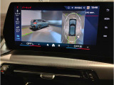 【バックモニター】&rdquo;R&rdquo;レンジにシフトチェンジして頂くとバックカメラとセンサーが起動し駐停車時の運転をサポートします。