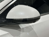 納車前整備は、メルセデスベンツ国際認定メカニックによる最新の検査ライン等の施設が充実した当社工場で入念に行います。メルセデス・ベンツの定める厳しい基準をクリアしたお車のみをご案内させて頂きます。