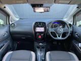 広々とした視界を体感できます。運転が楽しくなりますね。