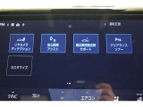 駐車サポートや接近車両に接触の危険性を回避するサポートもしっかりと装備しています。