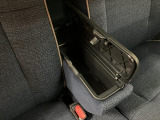 当店でご購入頂いた車両は全車車検整備又は法定12か月点検を行い、エンジンオイル・オイルフィルター・フロントワイパーゴム・バッテリーの交換を行っています、整備費用は本体に含まれてますので安心ですよ♪