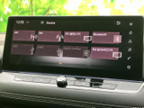 ラジオやBluetooth、テレビなどの音源を画面から選べる構成です。使いたいメディアを確認しやすく、日々の移動中も好みに合わせた音楽や情報を取り入れられます。