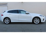 BMW認定中古車は、ドイツ本社と同様の教育・訓練を受けたBMW専門のメカニックが100項目以上のポイントを徹底的にチェックし、厳選した車輌のみを販売しております。