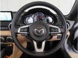 【運転席】最適なドライビングポジションでドライブをお楽しみください。