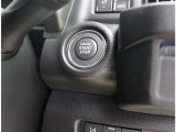 自社で車検を行う事が出来る検査ラインも完備しており、リバーサイド内で車検と法定点検・整備が完結します。
