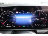 昼夜を問わず計器類はいつでも見やすいので安全に運転できます。また、どのモデルでも基本設計が共通の為乗り換えても違和感がありません。