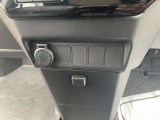 【運転席操作部】運転席から操作しやすい位置に配置されております。