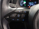 ステアリングスイッチではオーディオ操作が可能です。運転中のご利用は十分にご注意ください。