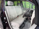運転席シート廻りは使用感も少なく、良好な状態となっています。丁寧に使われていたことがよくわかりますね。