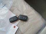 スマートキーは2個あります。作動状態は良好です。