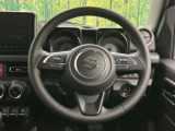 【純正革巻きステアリング】上質な革を使用することで、手にしっかり馴染みとても運転しやすいハンドルです♪