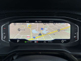 【Digital Cockpit Pro】メーター表示に加え、ナビゲ―ションのマップ、アシストシステムなど好みに応じて表示を切り替えできます。