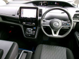 セレナ 1.2 e-POWER ハイウェイスターV 