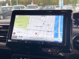 現在地周辺の道路や施設を画面上で確認でき、目的地までのルートを把握しやすい地図表示です。初めて訪れる場所への移動にも役立ち、日々のお出かけをサポートします。