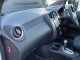 広々とした視界を体感できます。運転が楽しくなりますね。