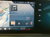 i-Drive 純正HDDナビゲーション Bluetooth接続でスマートフォンとリンクし音楽を楽しんだり、ハンズフリー通話ができます。Apple Car Playに対応。グーグルマップやアマゾンミュージックがご利用可能です。