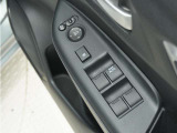 ◆パワーウィンドウスイッチ◆運転席から全席の窓の開閉操作を行うことが出来いつでも換気ができます!