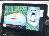 【パノラミックビューモニター】専用のカメラにより、上から見下ろしたような視点で360度クルマの周囲を確認することができます☆死角部分も確認しやすく、狭い場所での切り返しや駐車もスムーズに行えます。