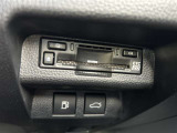 ETC2.0車載器でITSスポット(全国約1,800か所)との双方向通信を利用した高度な運転支援や情報提供を受けられます