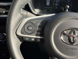 運転中、前方から目線をそらすことなく、オーディオ等の操作が可能な便利なステアリングスイッチ。安心で快適なドライブが楽しめます。