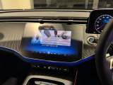 バックカメラにより駐車時の後方確認も楽にできます。