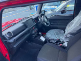 新車黒からフェラーリレッドブラックツートンNEWペイント登録済み未使用車お早めにお好きなパーツメーカでリフトUP&ボディカスタムお得に可能です是非ご相談ください
