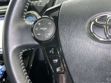 ステアリングスイッチ装備!運転しながら手元でオーディオの操作などができます。