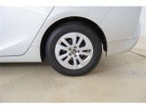 純正15AW!タイヤサイズは195/65R15になります♪