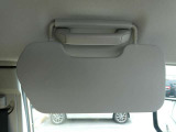 仕入れ車の内装クリーニングも忘れず行います!車内は居る時間が長いからこそキレイに仕上げていきます。