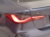 BMW伝統のL字型テールライト