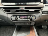 オートエアコン付きです。ご自宅のエアコンと同じ感覚で御使いいただけます♪シートヒーターも装備◎空調よりも早く温まりますので快適に出発できます!
