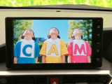 画面にテレビ映像が表示され、停車中の待ち時間などに映像をお楽しみいただけます。画面が見やすく、車内で過ごす時間の便利さを高めてくれる装備です。