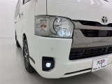 フォグランプ装着車です。暗い夜道の車両前方を明るく照らします