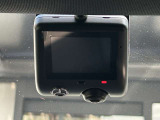 初年度登録から3年間は新車保証(メルセデスケア)を継承して、ご利用になれます。メルセデスケアは一部消耗品や、定期点検までも保証対象となりますので、保証が広範囲です。※詳しくはスタッフまでお問合せ下さい