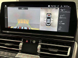 サラウンドビューは狭い道のすれ違いや狭い車庫入れに有効でです。パーキングアシストも装備されております。